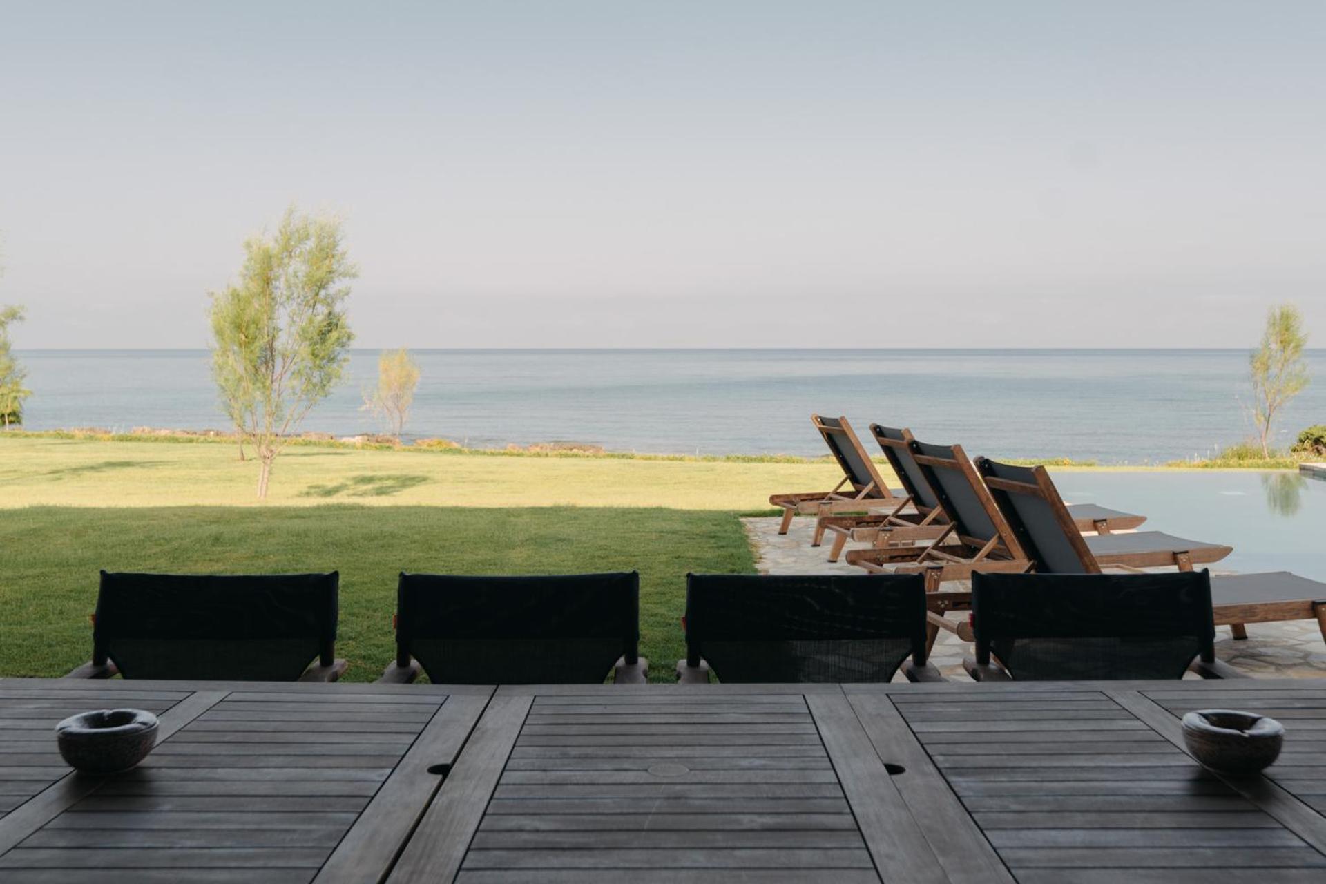 Real Life Homes Luxurious Seafront Villas Each With Their Own Private Pools Korakochori Exterior photo